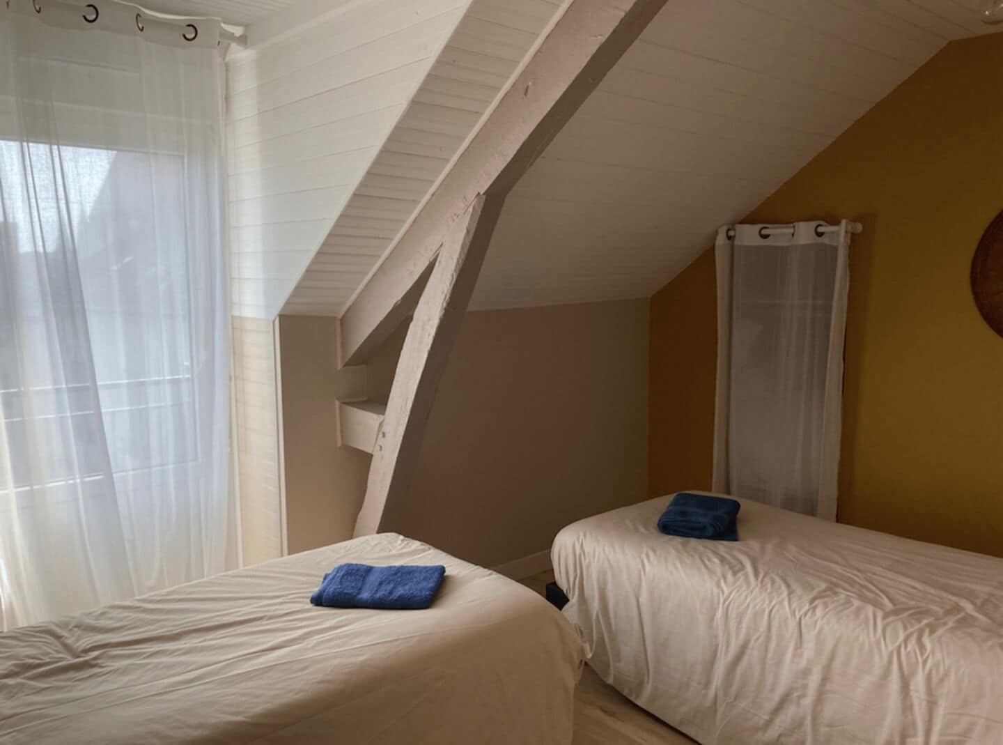 Chambre Standard, vue ville | Fer et planche à repasser, Wi-Fi gratuit