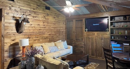 Dularge Fishing Hideaway!
Family and Pet friendly