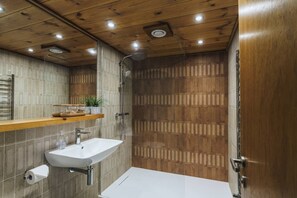 Hair dryer, towels