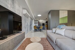 TV