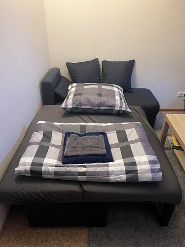 Gemütliche Dachgeschosswohnung in Töging am Inn - Ideal für Reisende & Radfahrer