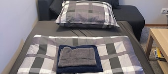 Cozy attic apartment in Töging am Inn – travellers & cyclists!