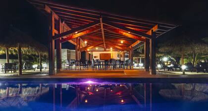 Suite in Ixtapa with ocean view and swimming pool