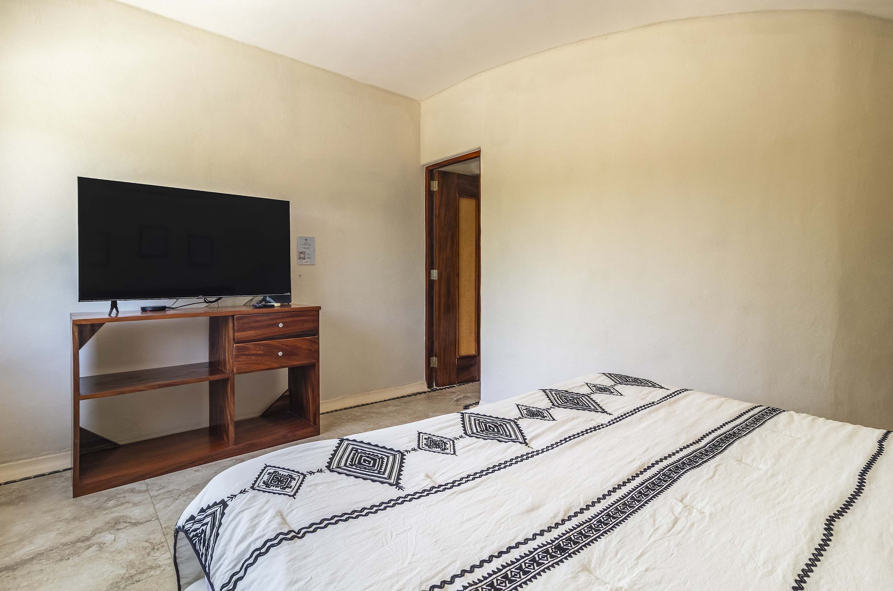 2 slaapkamers, een strijkplank/strijkijzer, wifi, beddengoed