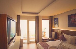 Iron/ironing board, free WiFi - The novello by hotel evergreen  (Mussoorie)