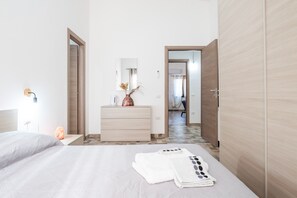 1 bedroom, WiFi, bed sheets - Room 'Camera - Sa Spendula' with Mountain View, Wi-Fi and Air Conditioning (Villacidro)