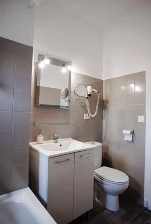 Haartrockner, Handtücher