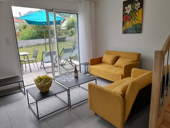 Comfort Villa, Patio, Mountain View | Living area | TV - Gîtes Fleurs des Pyrénées - Argelès-Gazost - Hautes-Pyrénées (Argeles Gazost)