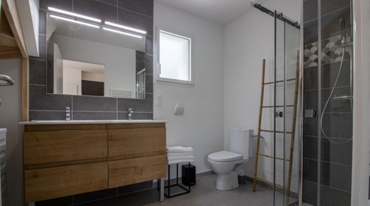 Villa Confort, patio, vue montagne | Salle de bain