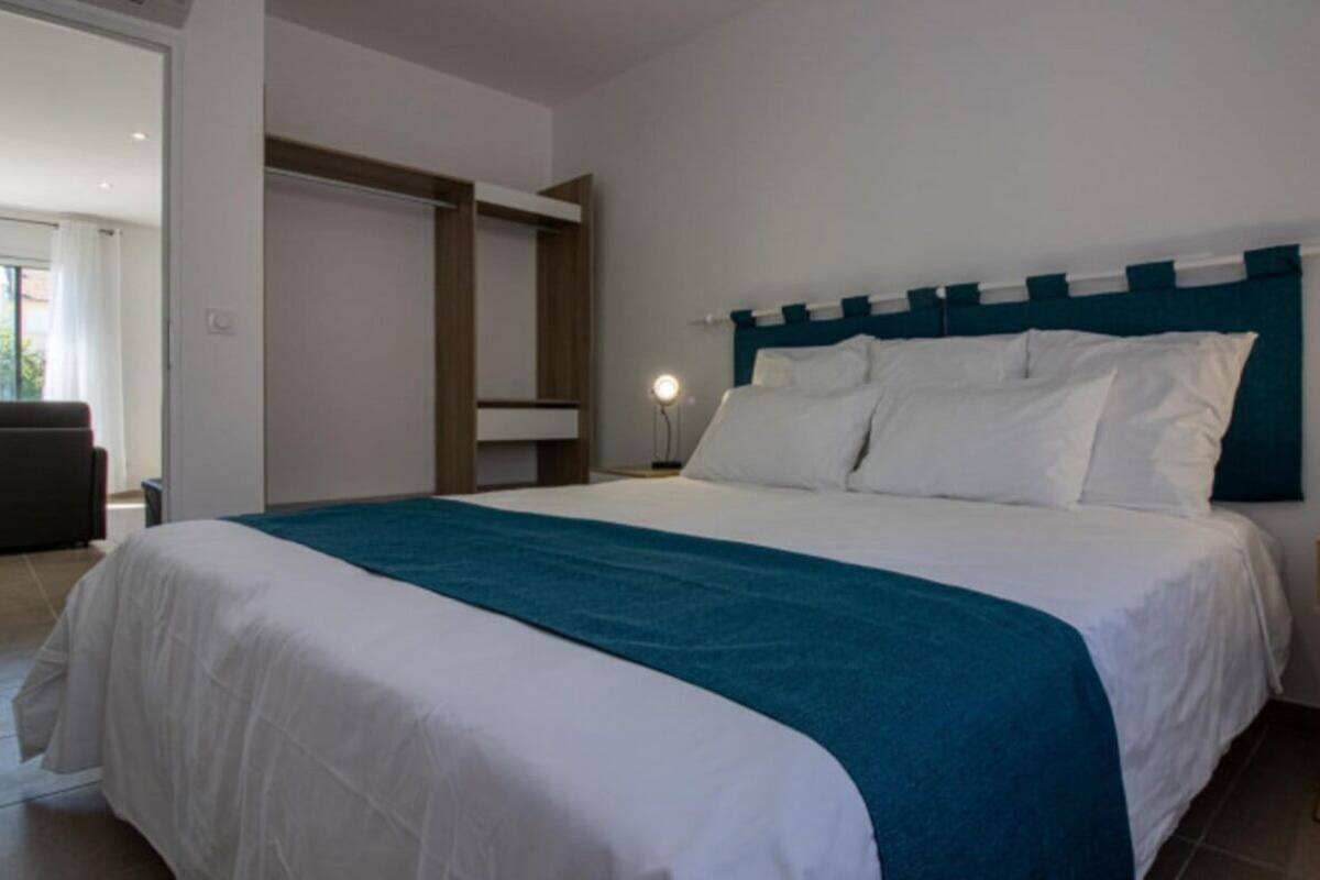 Cottage, Patio, Mountain View | Iron/ironing board, free WiFi