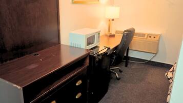 Standardzimmer, 1 Queen-Bett, Nichtraucher | Zimmerausstattung