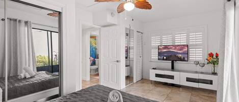 2 bedrooms, desk, iron/ironing board, WiFi