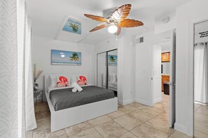 2 habitaciones, escritorio, tabla de planchar con plancha y wifi 