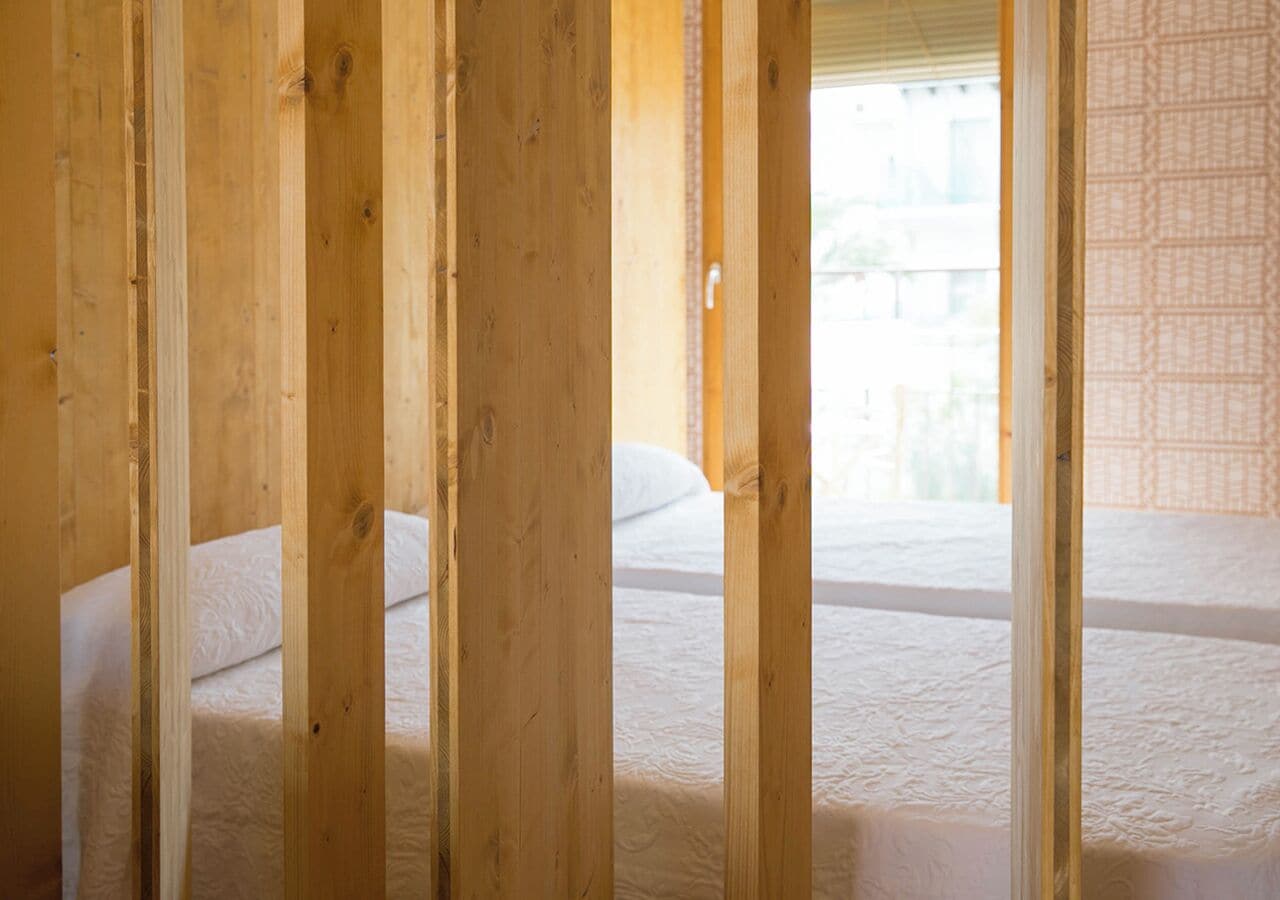 Sistema de insonorización, wifi gratis y ropa de cama 