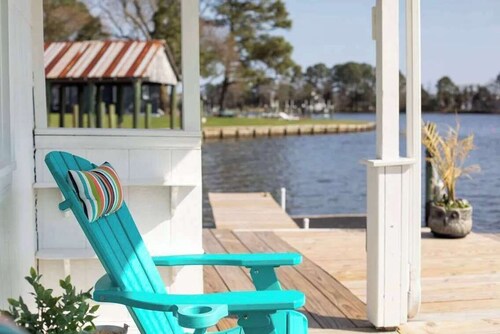 Inn on Turville Cottage, Sleeps 4, Waterfront