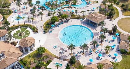 Large vacation home w/ pool access