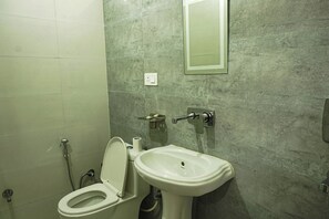 Shower, towels, soap, shampoo