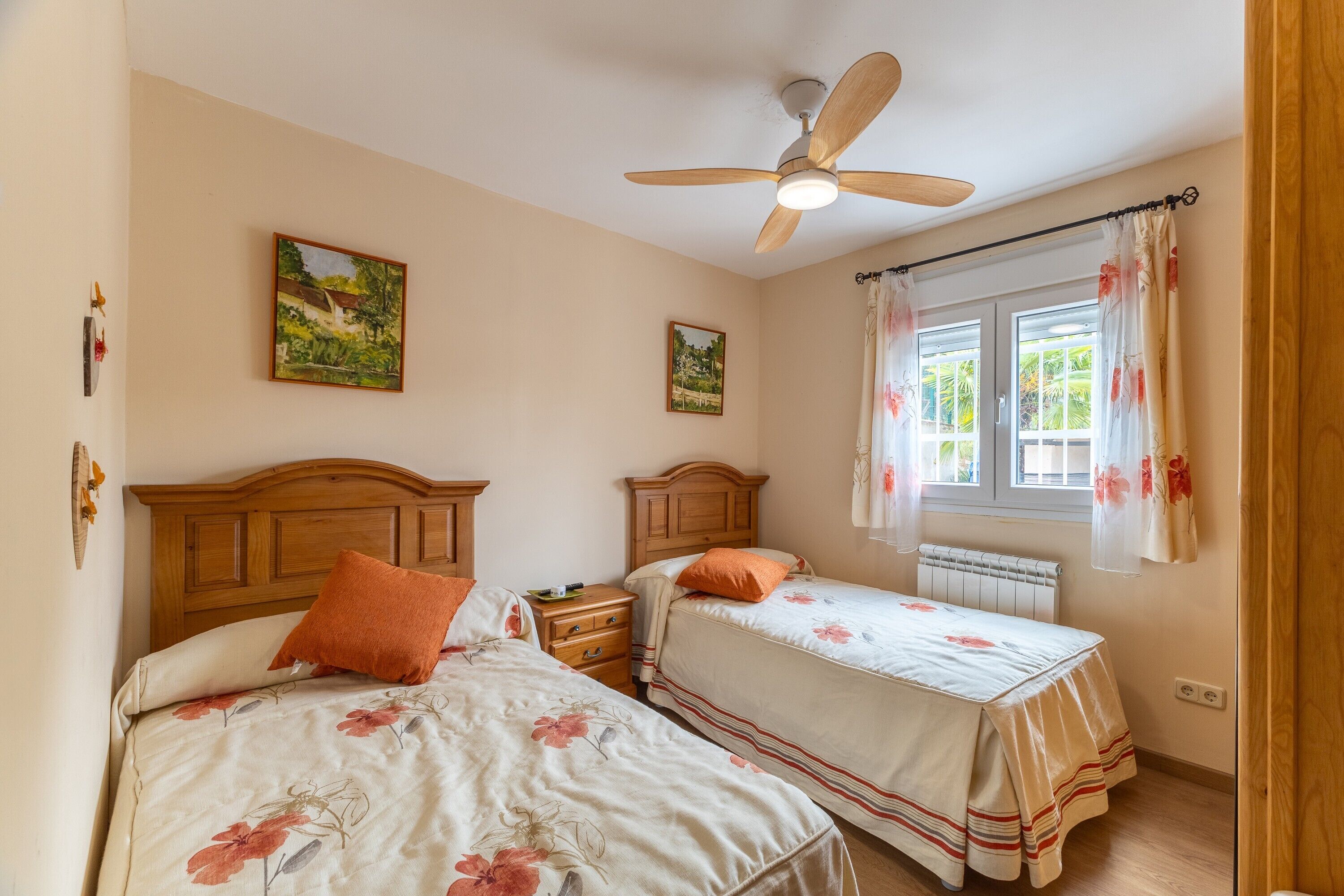 4 soverom, strykejern/-brett, wi-fi og sengetøy