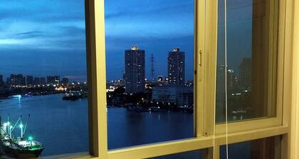 Riverview Condo Near Icon Siam Hi Speed Internet