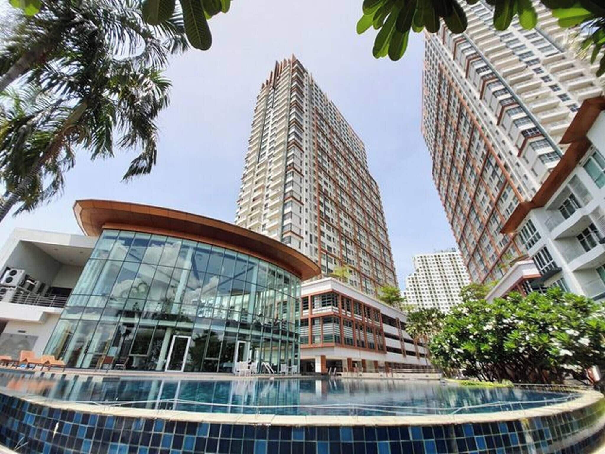 Apartment, 1 Bedroom | Pool | Outdoor pool