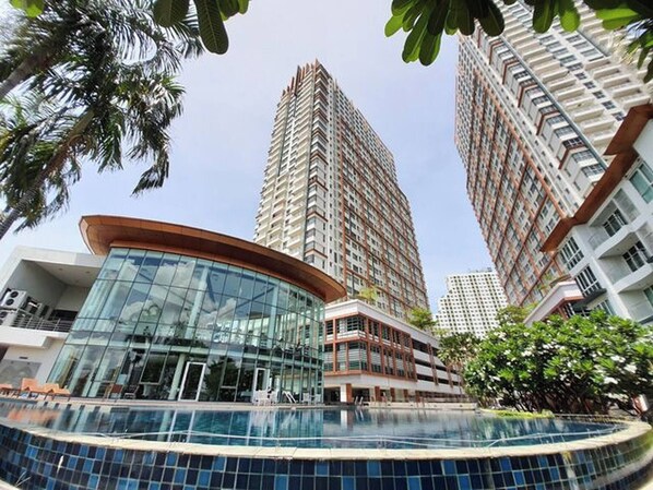 Apartment, 1 Bedroom | Pool | Outdoor pool - Riverview Condo Near Icon Siam Hi Speed Internet (Bangkok)