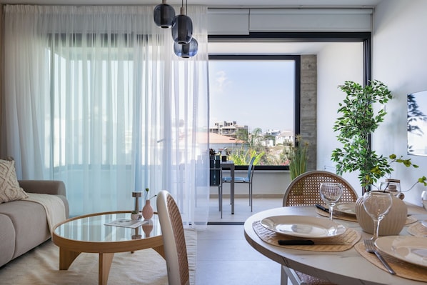 Smart TV 43 pulgadas con canales de televisión digitales