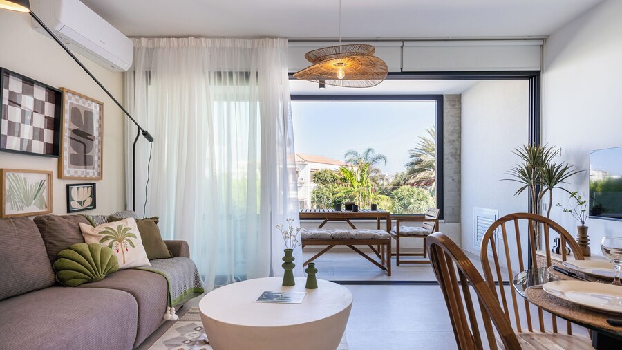 Jas Living Apts & Balconies in Larnaca