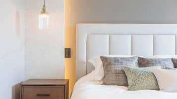 6 slaapkamers, een strijkplank/strijkijzer, wifi, beddengoed