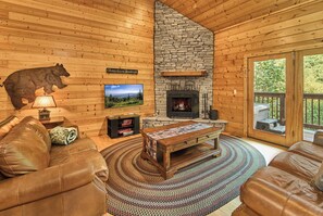 Smart-TV, peis, videospill og DVD-spiller