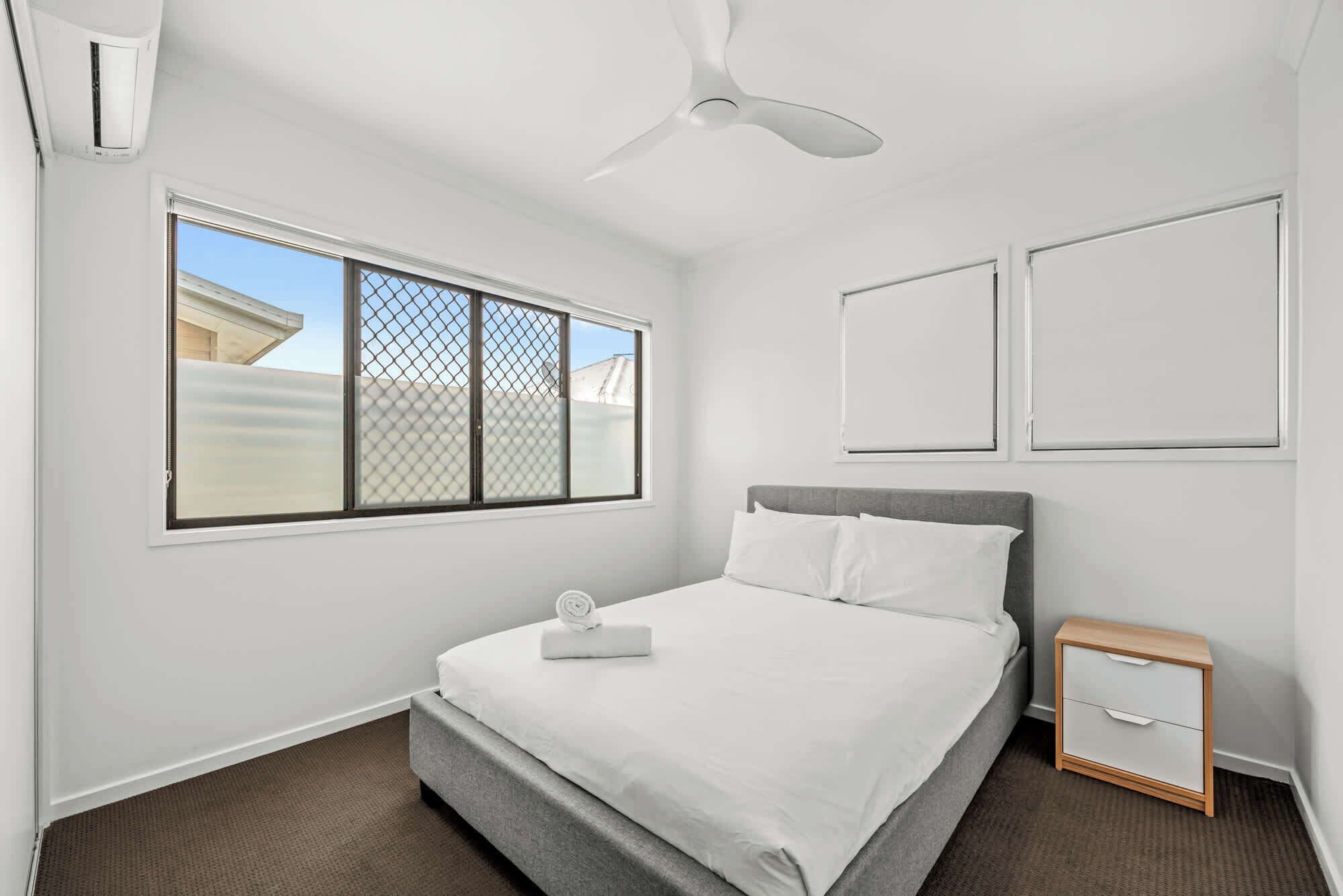 3 bedrooms, iron/ironing board, Internet, bed sheets