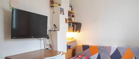 1 habitación, internet y ropa de cama