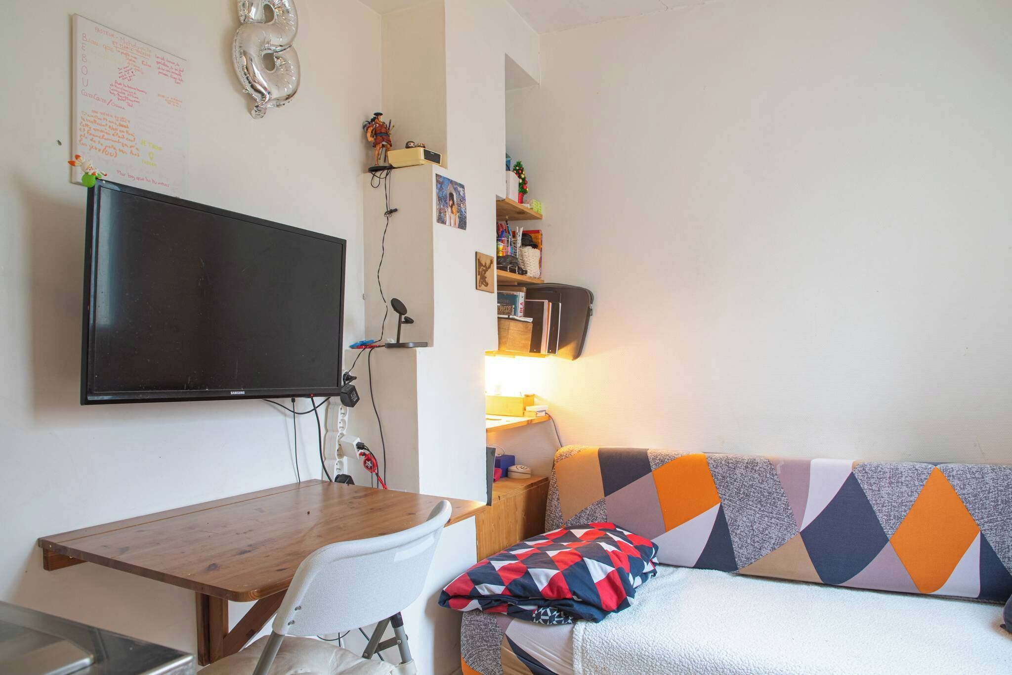 1 bedroom, internet, bed sheets