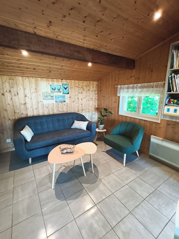 Gîte De La Réchassière, Jura Idéal En Famille Ou Entre Amis! - Jura