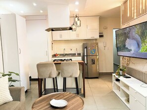 Apartment, 2 Bedrooms, Accessible, Smoking | Dining room - Colonial Leyton Apartment (Santo Domingo)