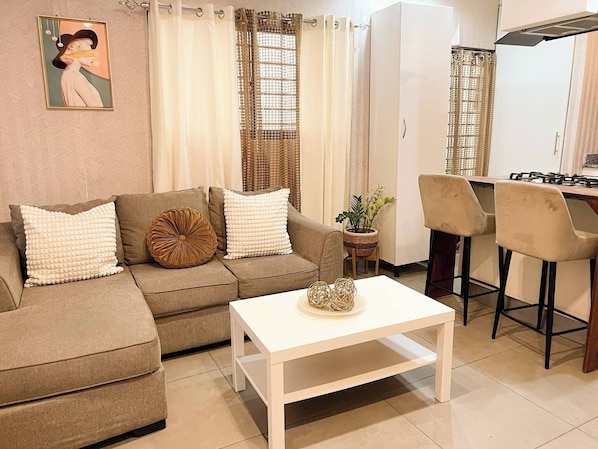 Flat-screen TV - Colonial Leyton Apartment (Santo Domingo)