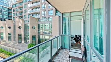 Kondo Deluks, 1 kamar tidur, balkon, pemandangan kota | Balkon