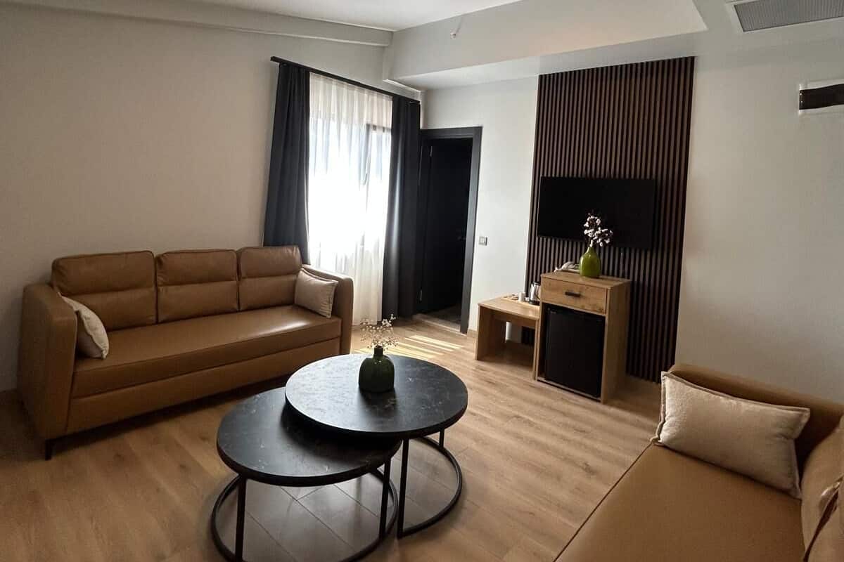 Business Suite, Balcony, City View
