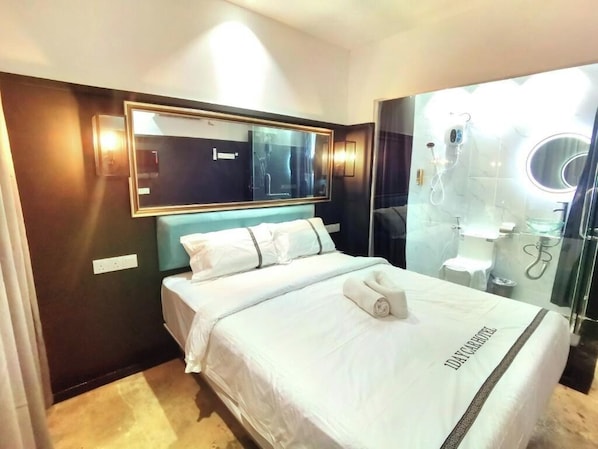 Deluxe Double or Twin Room | Free WiFi