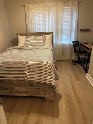 3 Schlafzimmer, Bügeleisen/Bügelbrett, WLAN, Bettwäsche