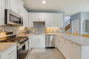 House (2 Bedrooms) | Interior - 6 Mi to Dtwn: Austin Escape w/ Private Yard (Austin)