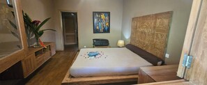 2 bedrooms, iron/ironing board, Internet, bed sheets - COCOA BEACH lodge: Your private refuge in the heart of paradise (Nosy Komba)