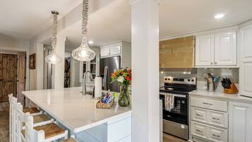 Nhà (4 Bedrooms) | Nội thất