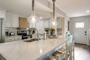 House (4 Bedrooms) | Interior - < 1 Mi to Boat Launch: Home w/ Dock in Scottsboro (Scottsboro)