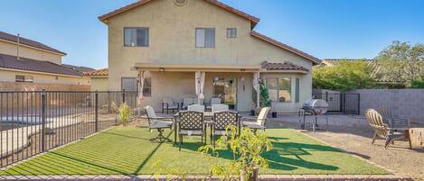 Rumah (5 Bedrooms) | Bagian depan properti