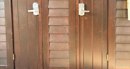 Ski in/out 2b2b at Hunter!