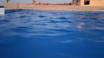 Kolam renang outdoor