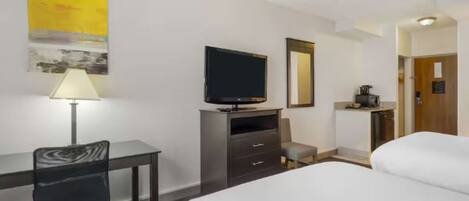 3 habitaciones, tabla de planchar con plancha y wifi gratis