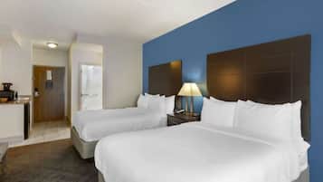 4 bedrooms, iron/ironing board, free WiFi, bed sheets