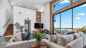 Living area - The Mesa Horizon House By Homestead Modern (Yucca Valley)