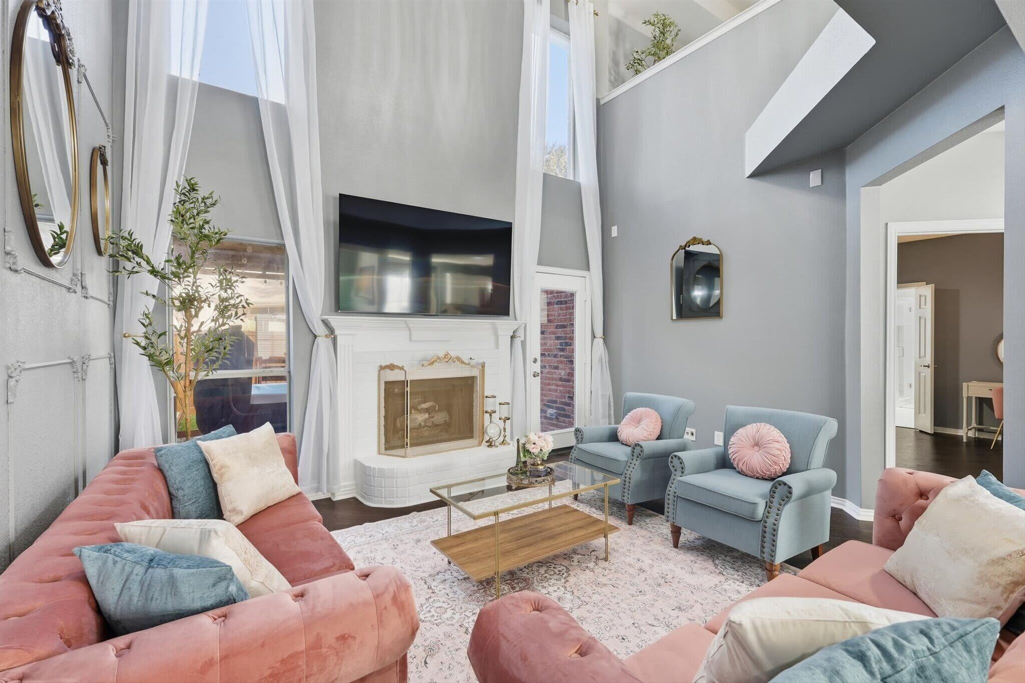 TV, fireplace, offices